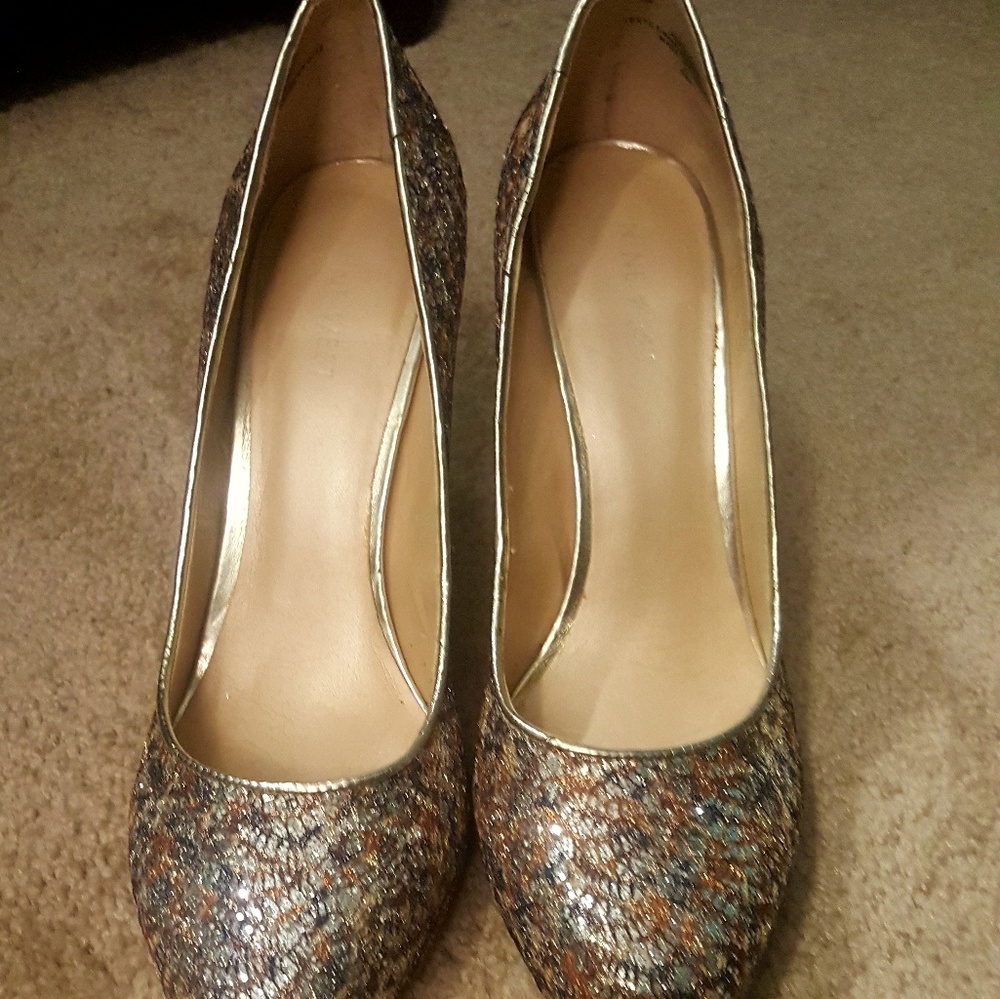 Ladies shoes